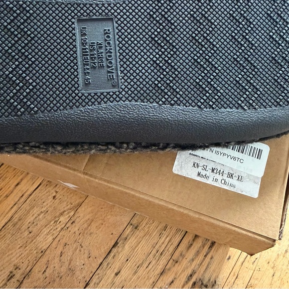 BNIB Never Worn Men’s Rockdove Sherpa Memory Foam Slippers - Picture 7 of 11